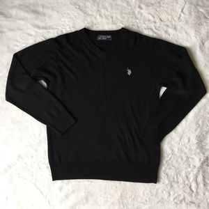 Large Black men’s Polo sweater